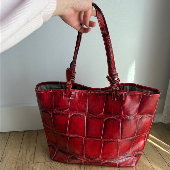 Dooney & Bourke Red Croc-Patterned Tote - Picture 2 of 12